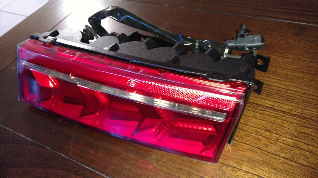 LAMBORGHINI GALLARDO LP560 LP570 PASSENGER SIDE TAIL LIGHT NEW OEM