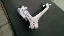 LAMBORGHINI AVENTADOR FRONT RIGHT PASSENGER UPPER CONTROL ARM OEM 470407506G