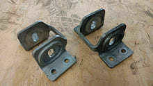 LAMBORGHINI GALLARDO LP560 FRONT ARM MOUNTING SUPPORT BRACKET OEM 400407457