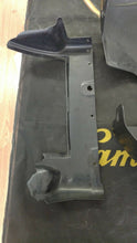 LAMBORGHINI MURCIELAGO LP640 670 UPPER LEFT FRONT WHEELHOUSE BOX OEM 410821177