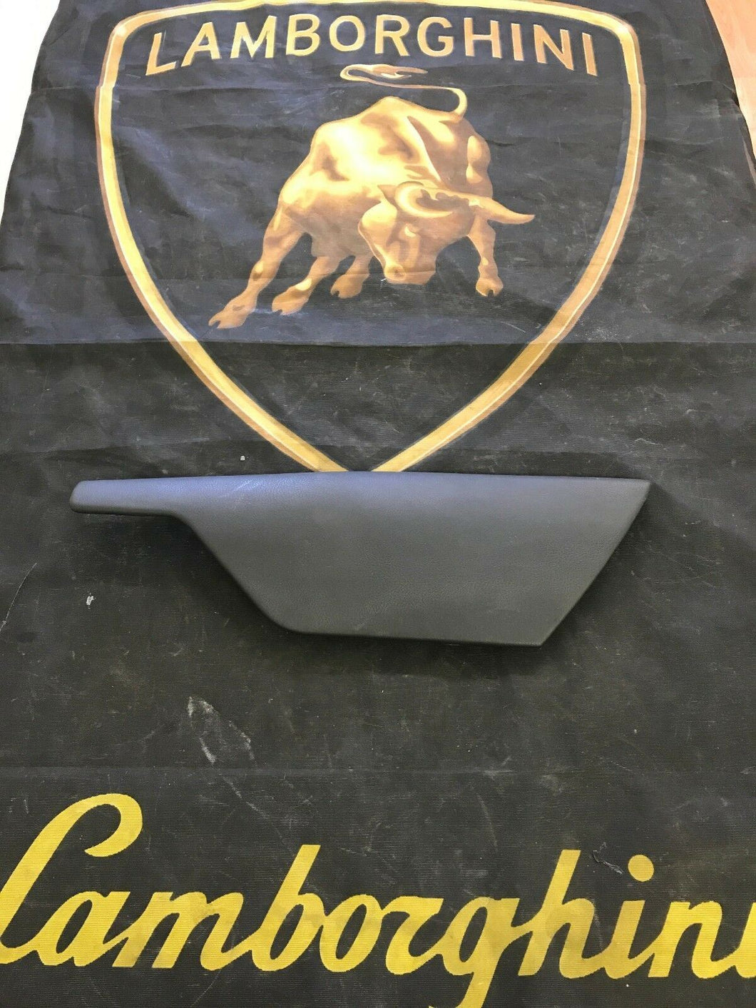 LAMBORGHINI GALLARDO INTERIOR PASSENGER RIGHT SIDE TUNNEL COVER OEM 400864552B