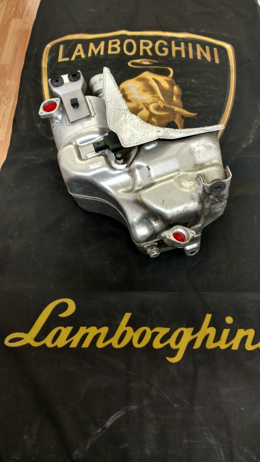 LAMBORGHINI GALLARDO LP560 COUPE OIL RESERVOIR  OIL TANK OEM 420115373B