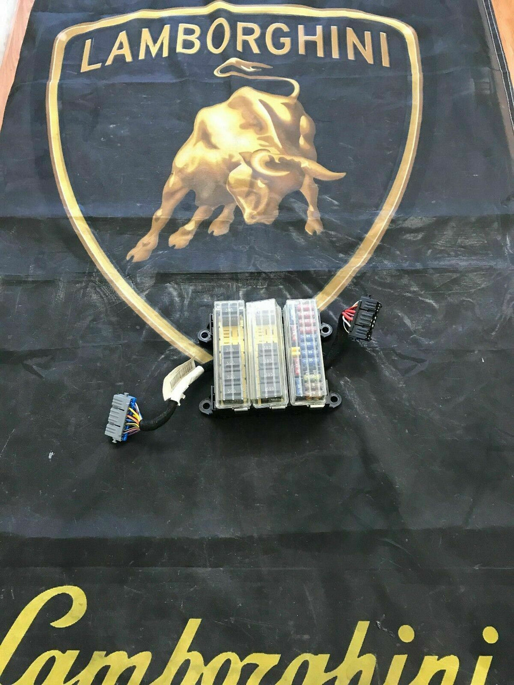 LAMBORGHINI GALLARDO COUPE ENGINE CONTROL FUSE BOX OEM 400971258