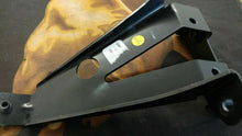 LAMBORGHINI AVENTADOR FRONT PASSENGER RIGHT FENDER BRACKET MOUNT OEM 470823664A