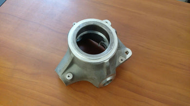 LAMBORGHINI DIABLO VT, ROADSTER RIGHT SIDE FRONT WHEEL HUB HOLDER OEM 005133063