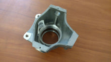 LAMBORGHINI DIABLO VT, ROADSTER RIGHT SIDE FRONT WHEEL HUB HOLDER OEM 005133063