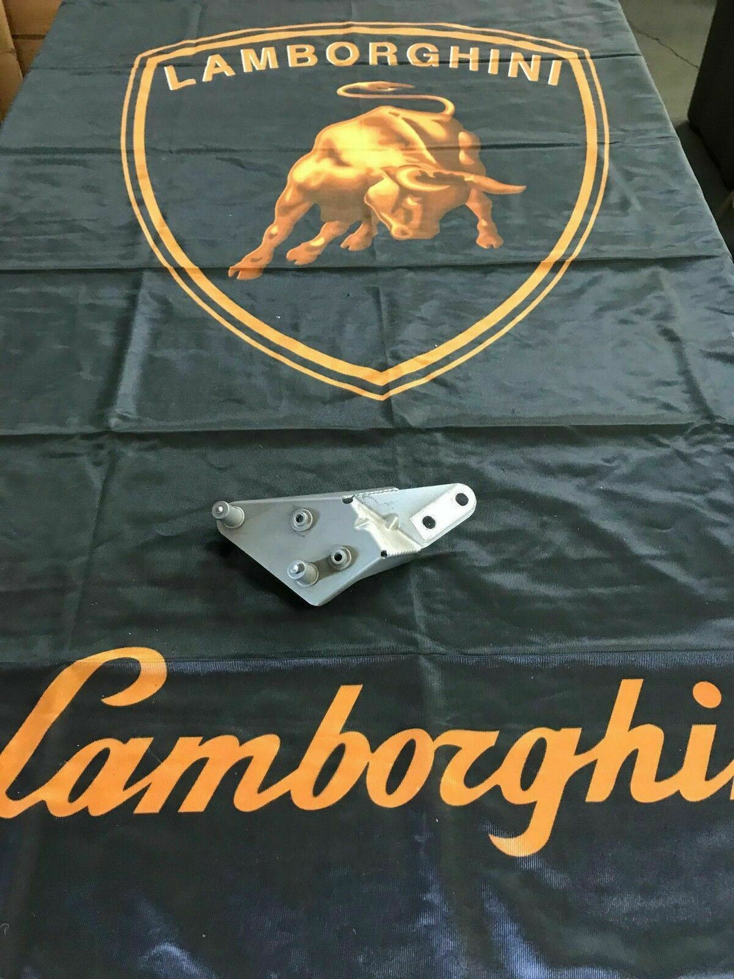 LAMBORGHINI HURACAN LP610 LEFT HAND DRIVER SIDE BUMPER BRACKET OEM 4T0806126C