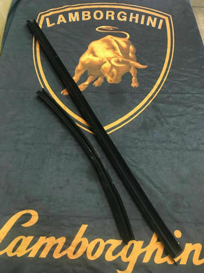 LAMBORGHINI MURCIELAGO LP640 670 DOOR CHANNEL WEATHERSTRIP GASKET OEM 418837530