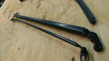 LAMBORGHINI MURCIELAGO LP640 WINDSHIELD WIPER ARM AND BLADE OEM 418955407