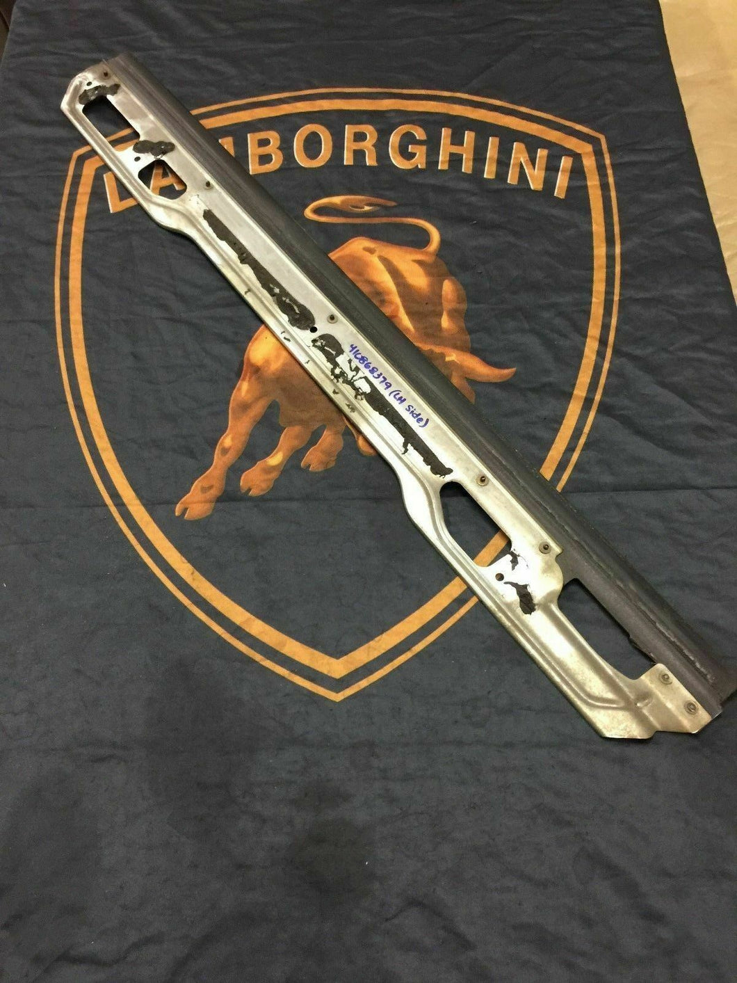 LAMBORGHINI MURCIELAGO LP640 LEFT DOOR WINDOW WATER DEFLUXION SEAL GASKET OEM