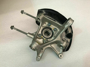 LAMBORGHINI AVENTADOR REAR LEFT HUB KNUCKLE CARRIER WHEEL HUB OEM 470505433C