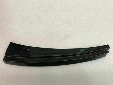 LAMBORGHINI MURCIELAGO DRIVER LEFT SIDE QUARTER GLASS MOLDING OEM 418845145