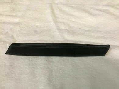 LAMBORGHINI GALLARDO COUPE PASSENGER RIGHT SIDE ROOF SEAL OEM 400837440