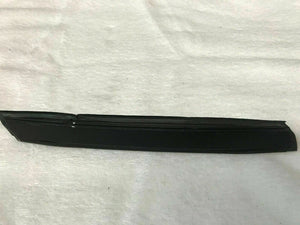 LAMBORGHINI GALLARDO COUPE DRIVER LEFT SIDE ROOF SEAL OEM 400837439