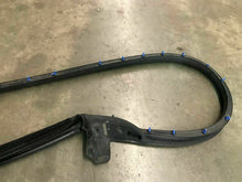 LAMBORGHINI GALLARDO COUPE DRIVER LEFT DOOR RUBBER SEAL GASKET OEM 400837911