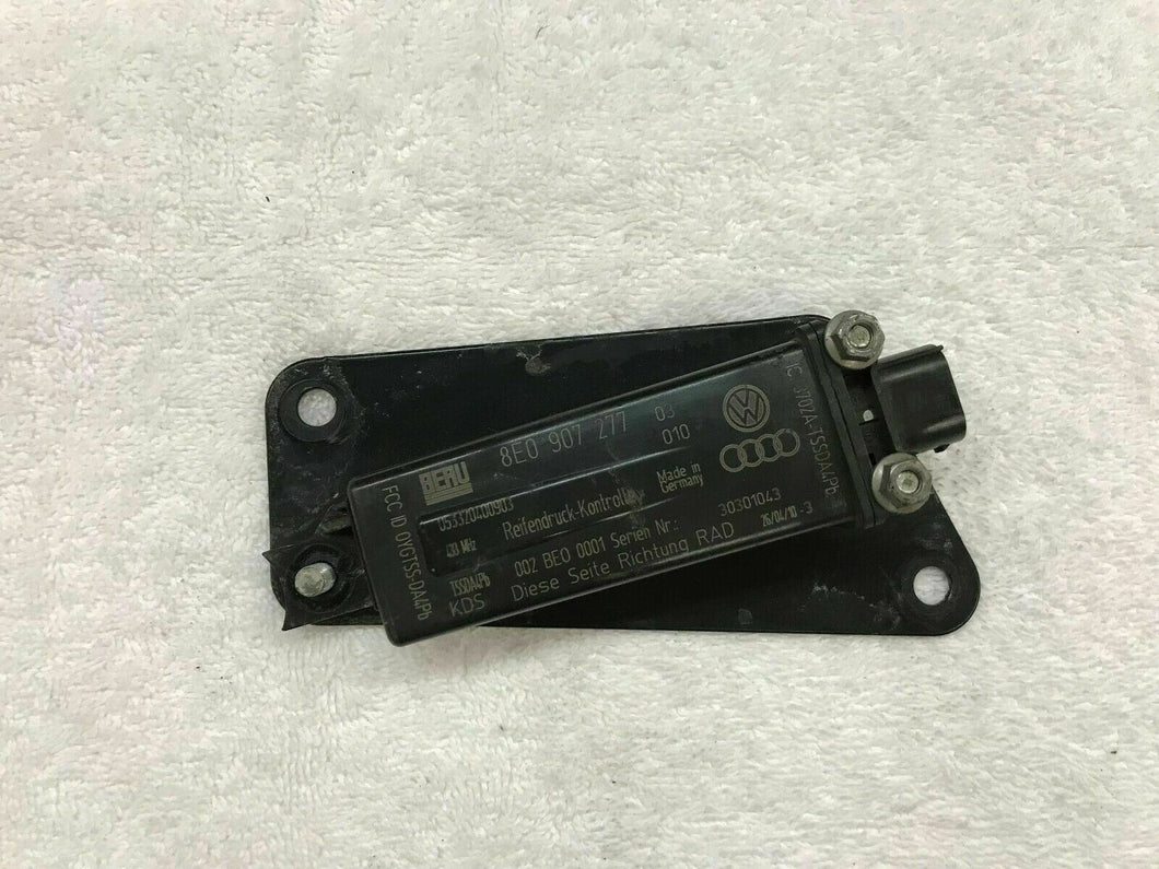 LAMBORGHINI GALLARDO LP560 570 TIRE PRESSURE ANTENNA WITH BRACKET OEM 8E0907277