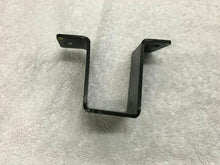 LAMBORGHINI AVENTADOR FRONT RIGHT PASSENGER FENDER BRACKET SUPPORT OEM 470823228