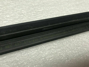 AUDI A4 FRONT LEFT / RIGHT INNER DOOR WINDOW SLOT SEAL TRIM GASKET OEM 8E0837480