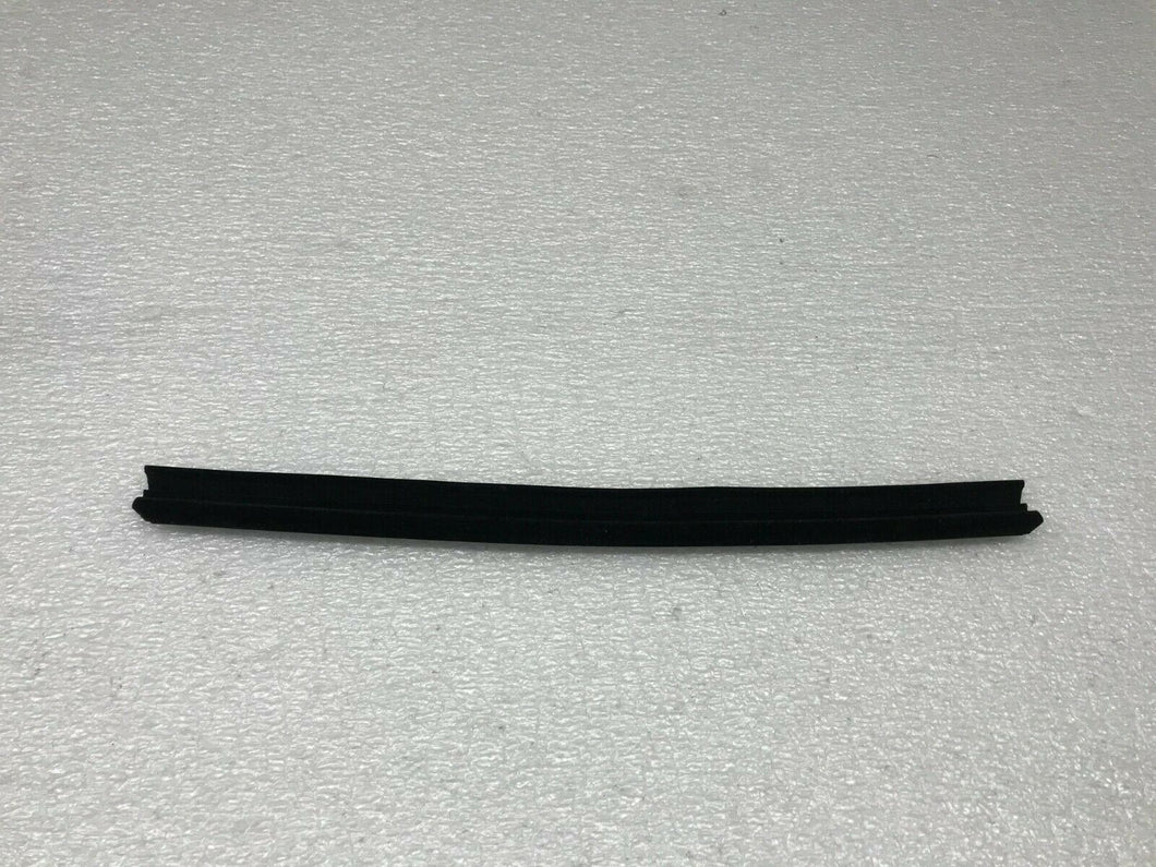 LAMBORGHINI MURCIELAGO LP640 DOOR CHANNEL SEAL GASKET OEM 418837977